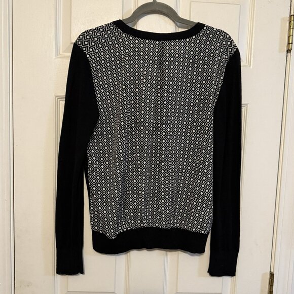 LOFT Black & White Patterned Cardigan – Size M, V-Neck Button Front - Picture 2 of 4